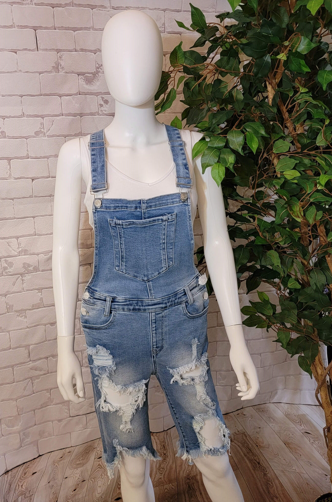 Distressed Denim - Farmer Shorts